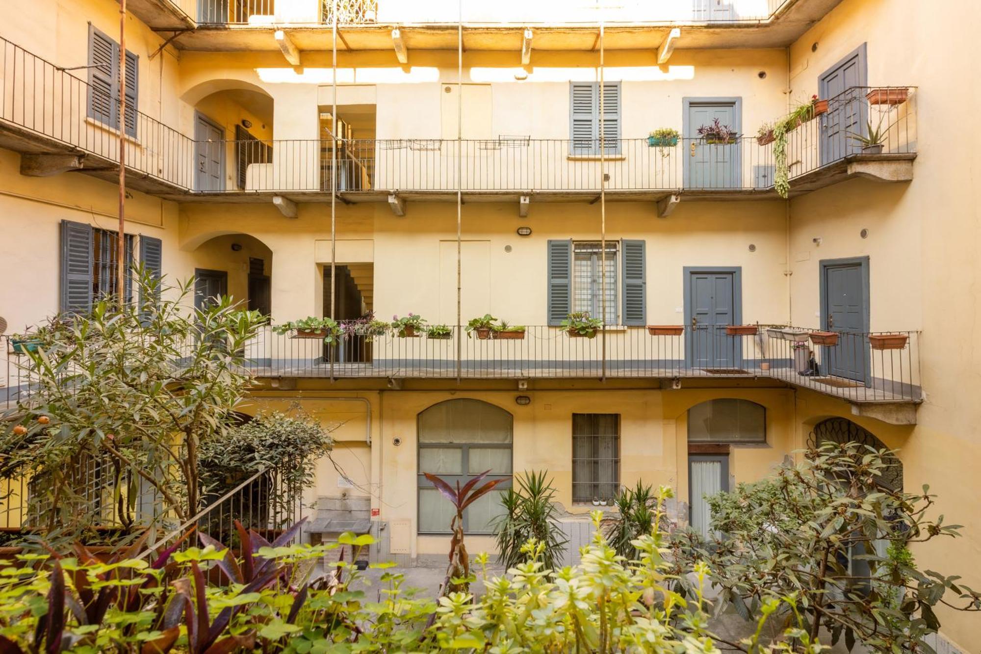 Tiny & Tidy Studio In The Key Area Of Milan Exterior photo