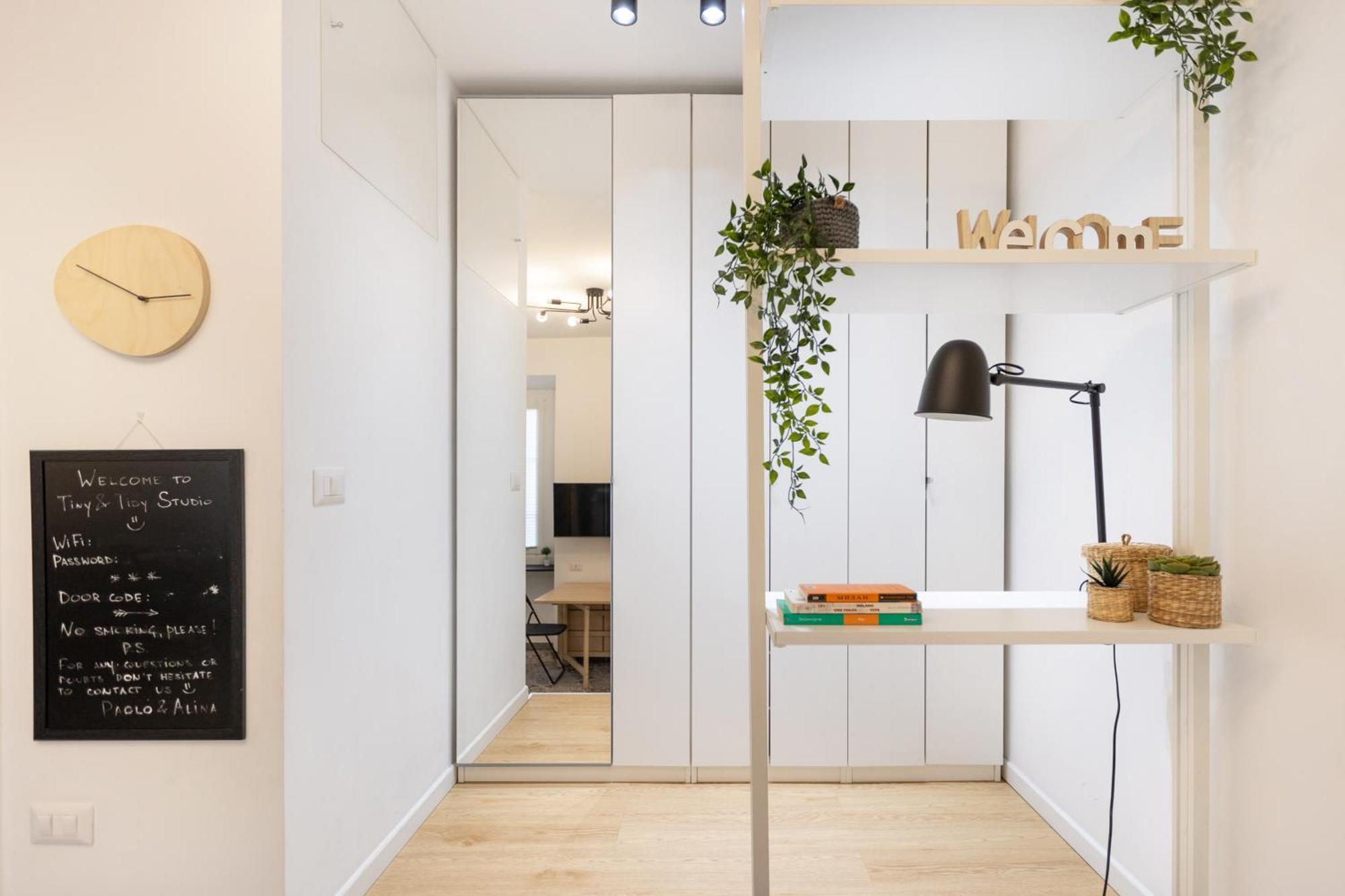 Tiny & Tidy Studio In The Key Area Of Milan Exterior photo